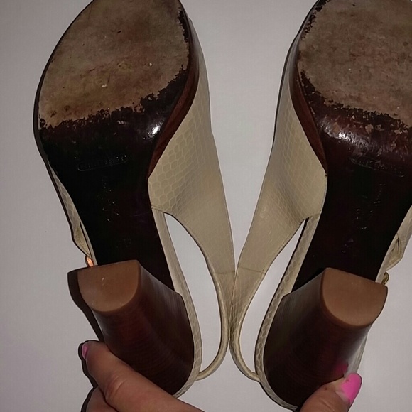 Nude Snakeskin Cole Haan Peep Toe Heels Sling Back 6B - Picture 5 of 7